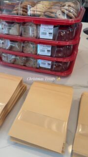 Delivering some Christmas treats today and feeling extra grateful for the clients and neighbors who make what I do so special. Love being able to sprinkle a little holiday cheer back your way!