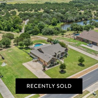 Two more Liberty Hill homes recently sold!

Yes, the market can still feel a little wild, but with the right strategy, pricing, and patience, great things are happening. I loved helping these sweet clients make their move and I’d love to help you too.

If buying or selling is on your heart this year, let’s chat and make a plan right for you!
.
.
#LibertyHillTX #LibertyHillRealtor #NorthAustinRealEstate #RecentlySold #JustSold #TexasHillCountryHomes #AustinSuburbs